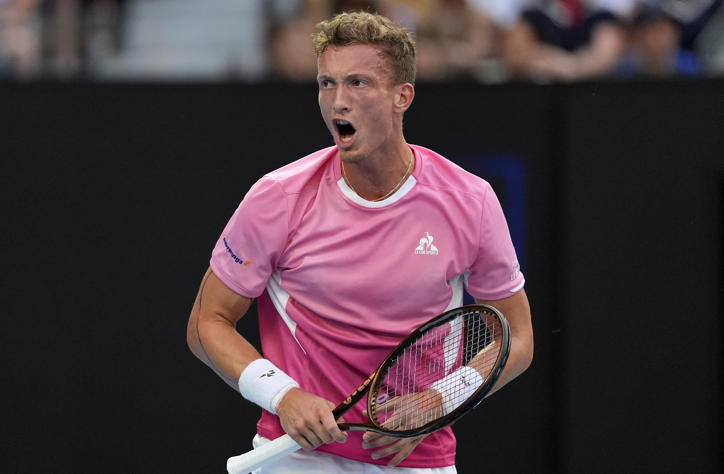 亚博在线体育娱乐德约科维奇在尤文图斯比赛中连败，突破纪录引发热议！的简单介绍